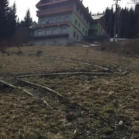 Orbit Karlov Pod Pradedem Rum i privatbostad *