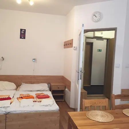 Homestay Orbit Karlov Pod Pradedem *